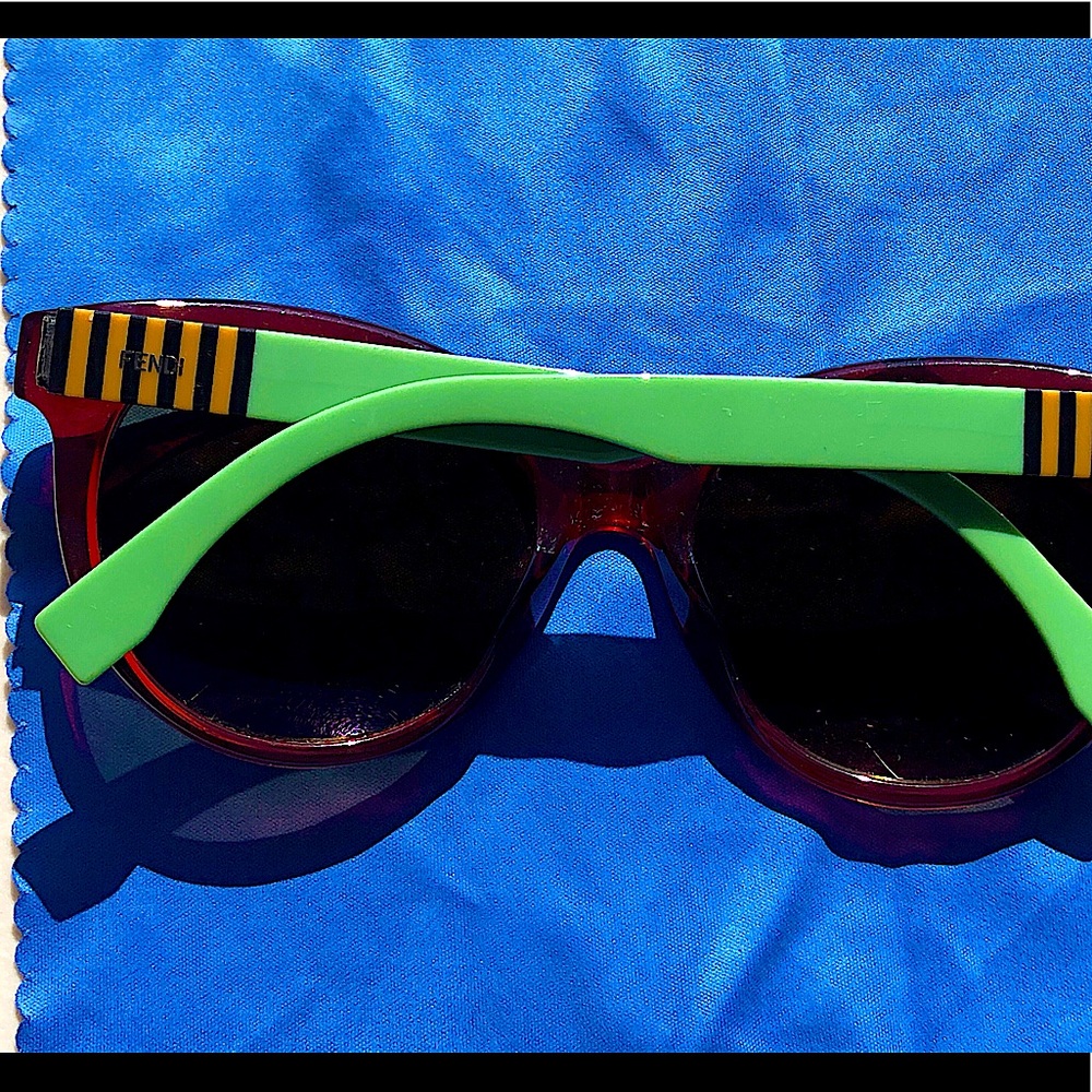 FENDI Sunglasses - Picture 9 of 14